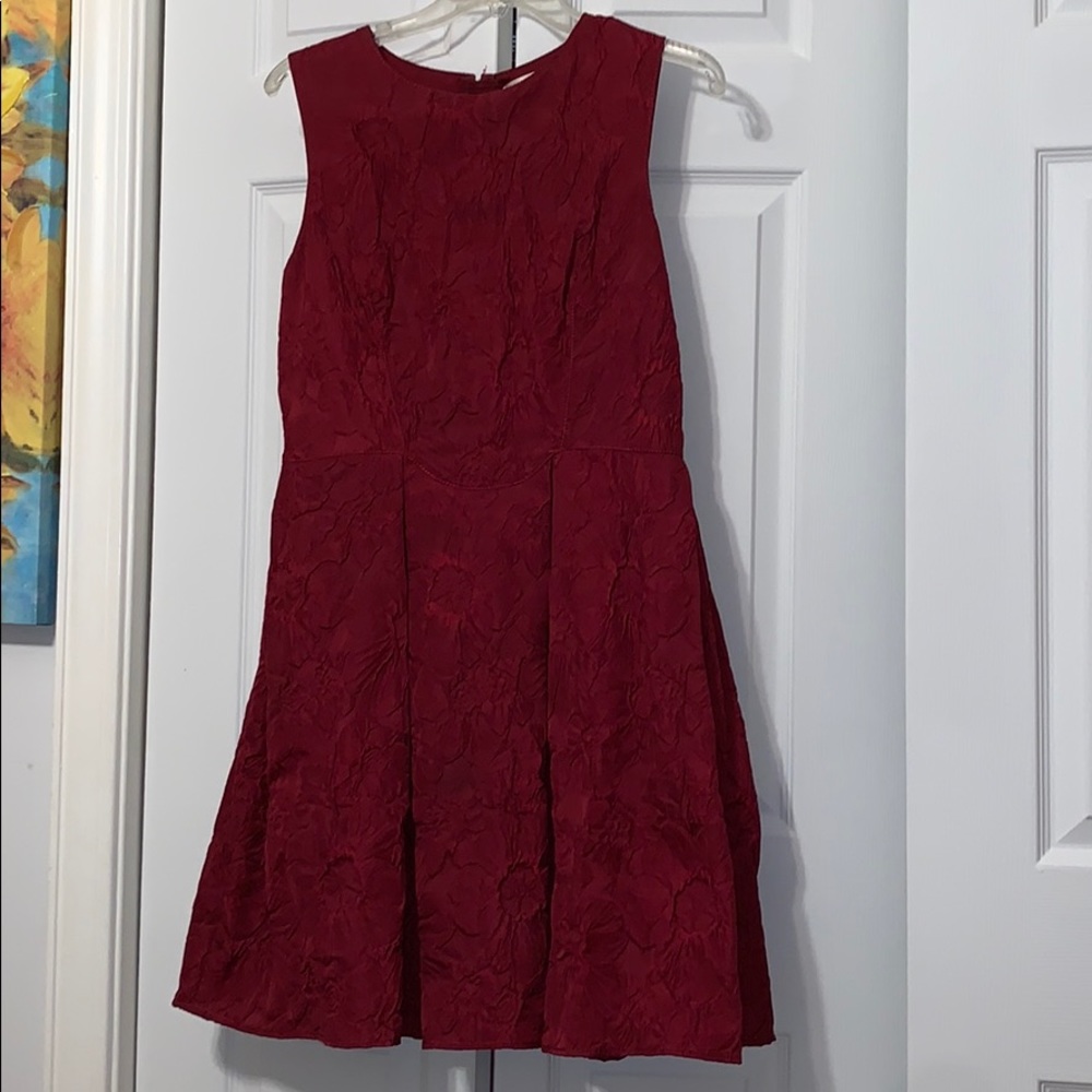 Red detailed dress